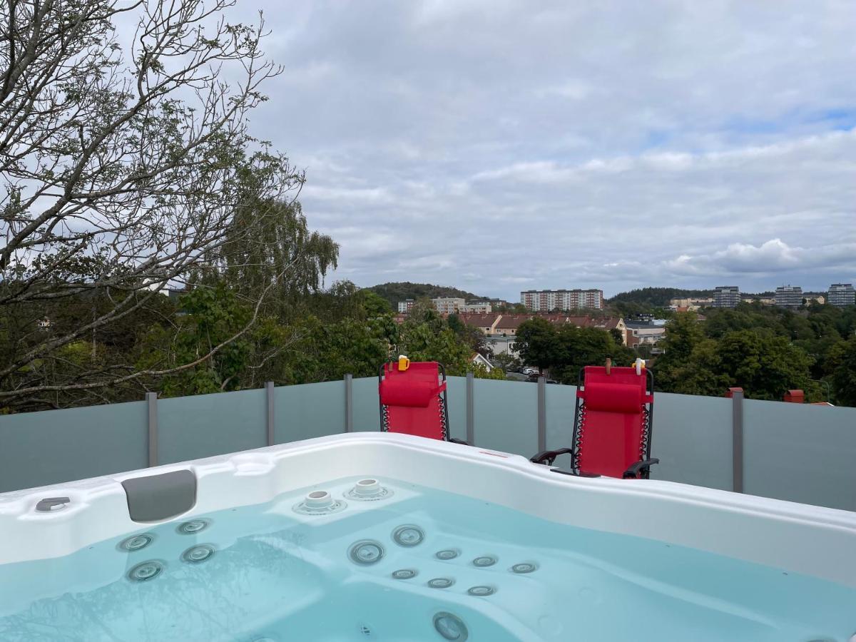 Apartment Uddevalla Bohuslaen Bubbelbad Экстерьер фото
